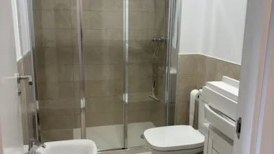 Piso en alquiler en Ronda de los Tejares, 25, Zona Ronda de Triana-Cartuja (Distrito Triana. Sevilla Capital) de 1.100 €<span>/mes</span>