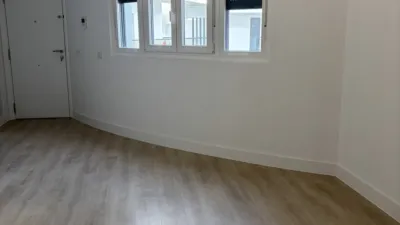 Piso en alquiler en Ronda de los Tejares, 25, Zona Ronda de Triana-Cartuja (Distrito Triana. Sevilla Capital) de 1.100 €<span>/mes</span>