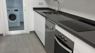 Piso en alquiler en Ronda de los Tejares, 25, Zona Ronda de Triana-Cartuja (Distrito Triana. Sevilla Capital) de 1.100 €<span>/mes</span>