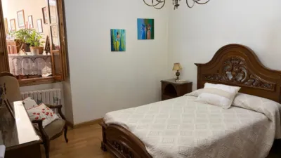 Single-family home at 8 Lugar San Esteban Street photo 8
