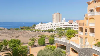 Piso en alquiler en Calle Falua, 4, Los Cristianos (Arona)