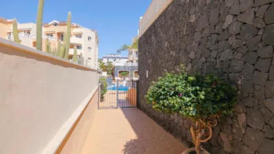 Piso en alquiler en Calle Falua, 4, Los Cristianos (Arona)