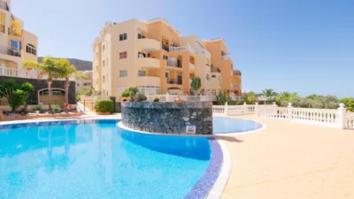 Piso en alquiler en Calle Falua, 4, Los Cristianos (Arona)