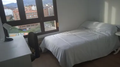 Piso en alquiler en Calle de San Mateo, 26, Otero-Villafría-San Lázaro (Oviedo) de 850 €<span>/mes</span>