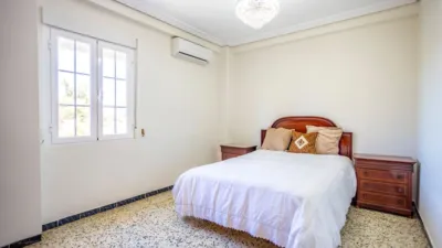 Piso en alquiler en Calle de la Virgen de las Torres, 12, Zona Ronda de Triana-Cartuja (Distrito Triana. Sevilla Capital) de 1.050 €<span>/mes</span>