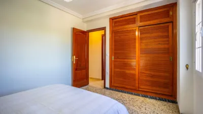 Piso en alquiler en Calle de la Virgen de las Torres, 12, Zona Ronda de Triana-Cartuja (Distrito Triana. Sevilla Capital) de 1.050 €<span>/mes</span>