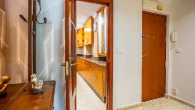 Piso en alquiler en Calle de la Virgen de las Torres, 12, Zona Ronda de Triana-Cartuja (Distrito Triana. Sevilla Capital) de 1.050 €<span>/mes</span>