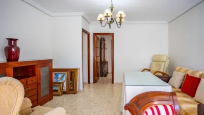 Piso en alquiler en Calle de la Virgen de las Torres, 12, Zona Ronda de Triana-Cartuja (Distrito Triana. Sevilla Capital) de 1.050 €<span>/mes</span>