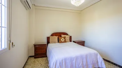 Piso en alquiler en Calle de la Virgen de las Torres, 12, Zona Ronda de Triana-Cartuja (Distrito Triana. Sevilla Capital) de 1.050 €<span>/mes</span>