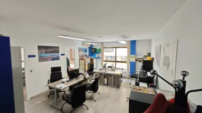 Oficina en venta en Plaza de los Reyes de España, 6, Centre (Benidorm) de 124.000 €