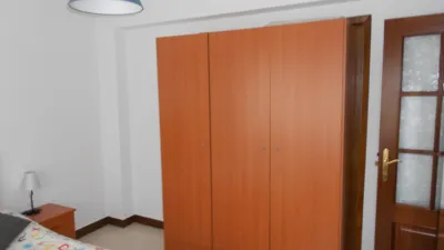 Piso – A Coruña, Cidade Escolar, O Peruleiro - Más