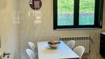 Casa – Santiago de Compostela, O Francés, O Avío - Més