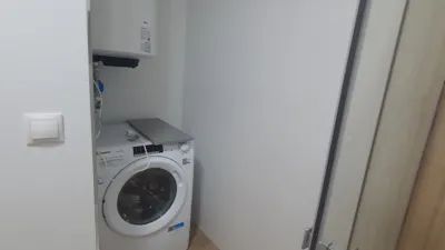 Estudio en alquiler en Calle Alozaina, 1, San Rafael-Tiro de Pichón (Distrito Cruz de Humilladero. Málaga Capital) de 990 €<span>/mes</span>