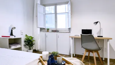 Habitación en alquiler en Calle del Doctor Buades, 80, cerca de Calle del General Espartero, Carolinas (Distrito Pla-Carolinas. Alicante - Alacant) de 340 €<span>/mes</span>