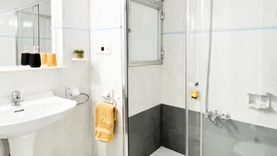 Habitación en alquiler en Calle del Doctor Buades, 80, cerca de Calle del General Espartero, Carolinas (Distrito Pla-Carolinas. Alicante - Alacant) de 340 €<span>/mes</span>