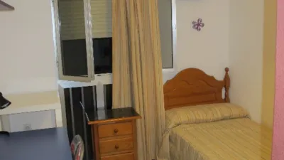 Piso en alquiler en Calle Resolana, 37, San Gil (Distrito Casco Antiguo. Sevilla Capital) de 960 €<span>/mes</span>