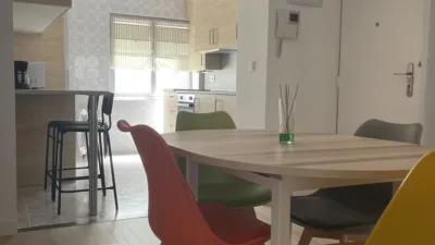 Habitación en alquiler en Plaza del General Primo de Rivera, 5, Centro (Oviedo) de 350 €<span>/mes</span>