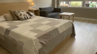 Habitación en alquiler en Plaza del General Primo de Rivera, 5, Centro (Oviedo) de 350 €<span>/mes</span>