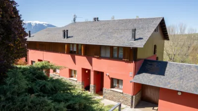 Casa adosada en venta en Camí del Mas Amoretes, 11, Puigcerdà de 410.000 €