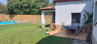 Casa unifamiliar en alquiler en Carrer de Salvador Dalí, 37, Veïnat Baix (Caldes de Malavella) de 1.800 €<span>/mes</span>