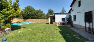 Casa unifamiliar en alquiler en Carrer de Salvador Dalí, 37, Veïnat Baix (Caldes de Malavella) de 1.800 €<span>/mes</span>