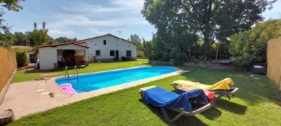 Casa unifamiliar en alquiler en Carrer de Salvador Dalí, 37, Veïnat Baix (Caldes de Malavella) de 1.800 €<span>/mes</span>
