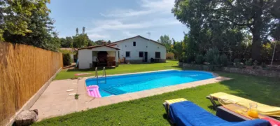Casa unifamiliar en alquiler en Carrer de Salvador Dalí, 37, Veïnat Baix (Caldes de Malavella) de 1.800 €<span>/mes</span>