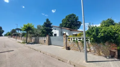 Casa unifamiliar en alquiler en Carrer de Salvador Dalí, 37, Veïnat Baix (Caldes de Malavella) de 1.800 €<span>/mes</span>