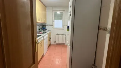Habitación en alquiler en Calle de los Hornos Caleros, 62, Santo Tomás-Universidad (Ávila Capital) de 234 €<span>/mes</span>