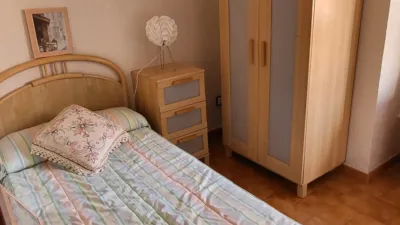 Piso en alquiler en Plaza de Acuario, 1, Nuevo Parque-Los Rosales-Tráfico Pesado (Huelva Capital) de 1.200 €<span>/mes</span>