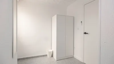 Habitación en alquiler en Calle del Doctor Buades, 82, cerca de Calle de Monforte del Cid, Carolinas (Distrito Pla-Carolinas. Alicante - Alacant) de 330 €<span>/mes</span>