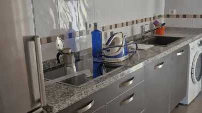 Piso en alquiler en Paseo del Prior, 4, Universidad-Los Lirios (Logroño) de 1.050 €<span>/mes</span>