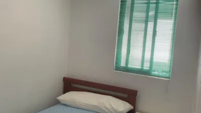 Piso en alquiler en Calle Albañiles, 3, Los Milagros-La Corchera (Mérida) de 400 €<span>/mes</span>