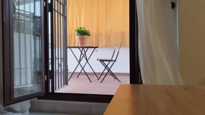 Ático en alquiler en Calle Castilla, 8, cerca de Calle de Callao, Triana Casco Antiguo (Distrito Triana. Sevilla Capital) de 1.100 €<span>/mes</span>