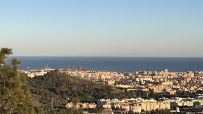 Terreno en venta en Calle de Celebes Barat, 37, cerca de Calle Menado, El Atabal-El Chaparral-Los Morales (Distrito Puerto de la Torre. Málaga Capital) de 405.000 €