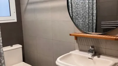 Habitación en alquiler en Calle de Teulada, 65, Los Ángeles (Distrito Los Ángeles-Rabasa-San Agustín. Alicante - Alacant) de 500 €<span>/mes</span>