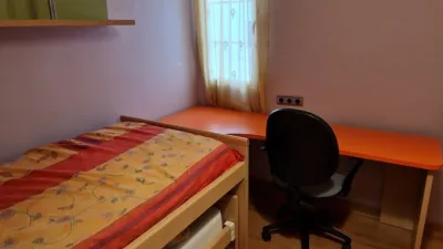 Piso en alquiler en Calle Mirador de la Sierra, 2, Zaidín-Vergeles (Distrito Zaidín. Granada Capital) de 900 €<span>/mes</span>
