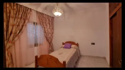 Semi-detached house on Calle del Barrio Matadero, 3 photo 5