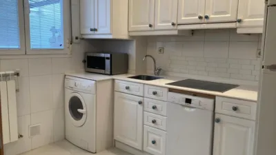 Piso en alquiler en Avenida de Colón, 53, cerca de Avenida de Político Jorge Vigón, Residencia (Logroño) de 850 €<span>/mes</span>