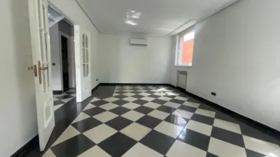 Chalet unifamiliar en venta en Avenida de Ramón y Cajal, 16, cerca de Calle de Guerrero y Mendoza, Ciudad Jardín (Distrito Chamartín. Madrid Capital) de 1.950.000 €