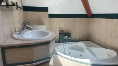 Chalet unifamiliar en venta en Avenida de Ramón y Cajal, 16, cerca de Calle de Guerrero y Mendoza, Ciudad Jardín (Distrito Chamartín. Madrid Capital) de 1.950.000 €