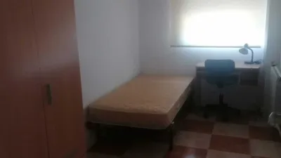 Piso en alquiler en Calle del Estadium, 14, Pardaleras (Badajoz Capital) de 700 €<span>/mes</span>