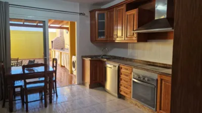 Piso en alquiler en Calle Dulcinea, 87, Buenavista-Fabelo (Puerto del Rosario) de 1.290 €<span>/mes</span>