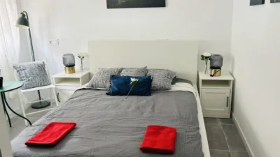 Estudio en alquiler en Carrer de la República Argentina, 3, L'Amistat (Distrito Algirós. València Capital) de 975 €<span>/mes</span>