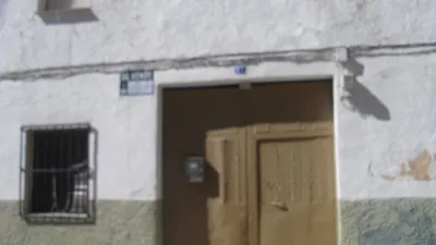 Casa adosada en venta en Calle 8 de Marzo, Número 27, Villarrubia de Santiago de 55.000 €