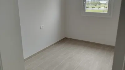 Piso en alquiler en Avenida Felipe González Márquez, 8, Entrenúcleos (Dos Hermanas) de 1.300 €<span>/mes</span>