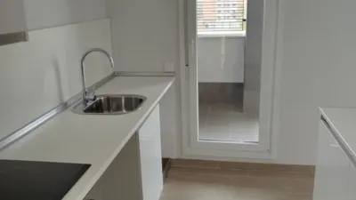 Piso en alquiler en Avenida Felipe González Márquez, 8, Entrenúcleos (Dos Hermanas) de 1.300 €<span>/mes</span>