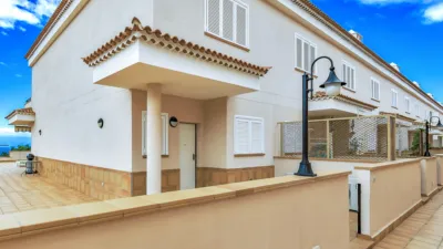 Semi-detached house on Calle Alcalde Juan García, 3 photo 2
