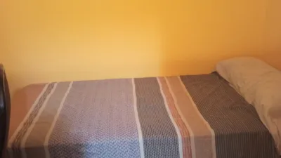 Habitación en alquiler en Calle del Corregidor Diego de Valderrábano, 25, cerca de Calle del Alcalde Luis Marichalar, Media Legua (Distrito Moratalaz. Madrid Capital) de 600 €<span>/mes</span>