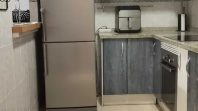 Habitación en alquiler en Calle del Pintor Otilio Serrano, 5, Altozano (Distrito Campoamor-Altozano. Alicante - Alacant) de 420 €<span>/mes</span>